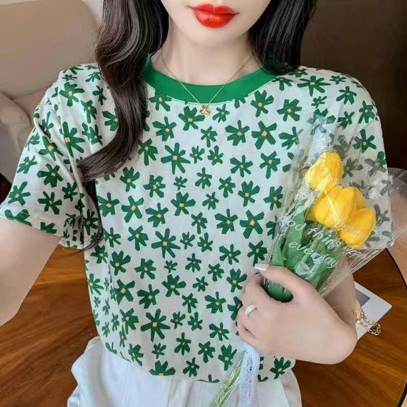 T-shirts, women’s